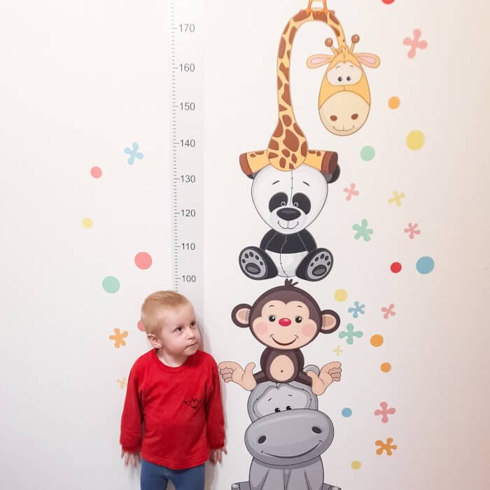 INSPIO dětský metr na zeď - Samolepící dětský metr na stěnu v šedém provedení (obrázek 4)