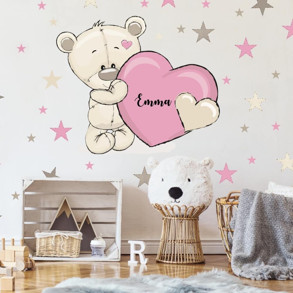 INSPIO samolepka do pokoje pro holku - Medvídek se jménem a srdíčkem