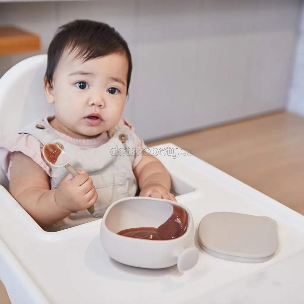 b.box 101746 Silikonová miska s víčkem a přísavkou 300 ml – béžová